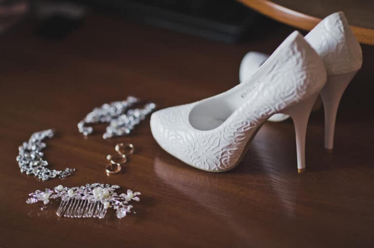 escarpins avec bijoux