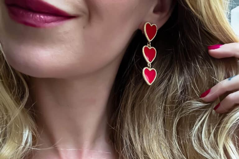 boucles oreille coeur rouge