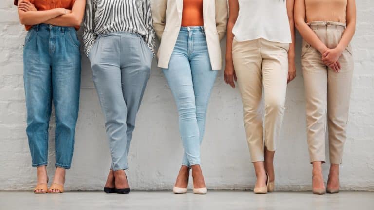 Du casual chic au bureau : l'art de porter un pantalon avec style !