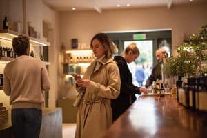 parfumerie en ligne et boutique traditionnelle