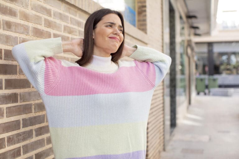 pull arc en ciel femme